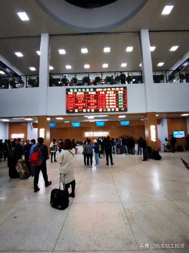 榆林火车站和榆林站的区别,榆林火车站有哪些出行线路