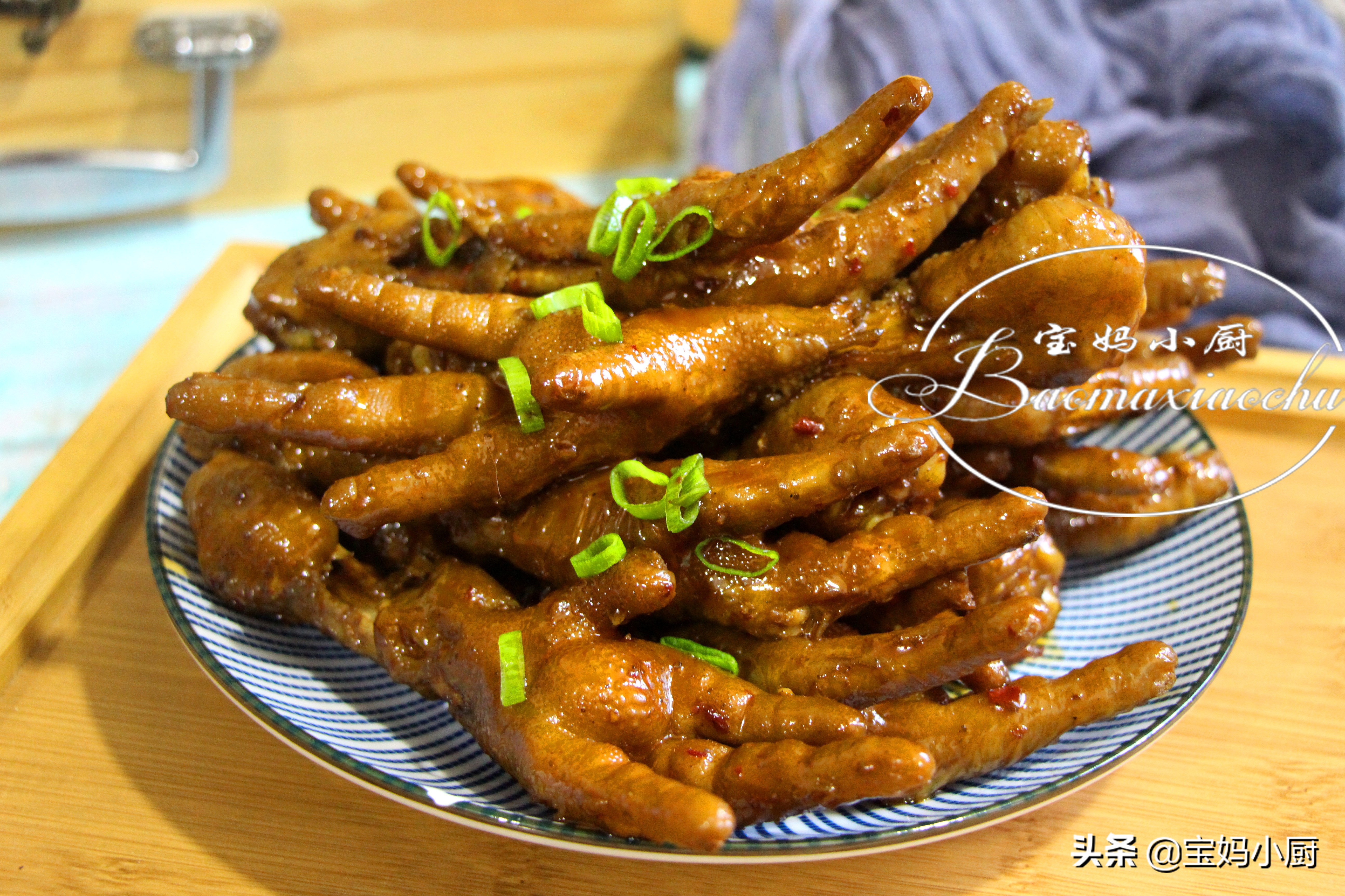 麻辣鸡爪怎么样做才能够香糯软烂,软烂麻辣鸡爪的正宗做法