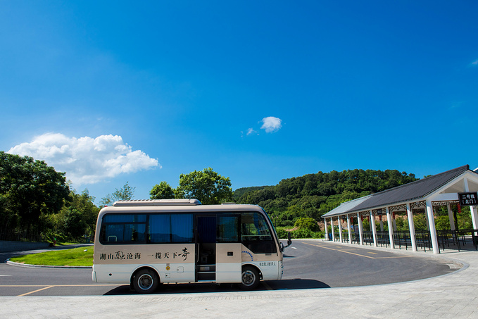 初夏品风凉饭，南北湖商玉客栈，推窗有山水