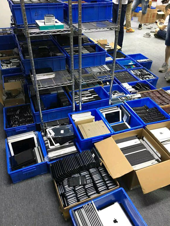 华强北凭什么掌握深圳经济命脉？小学文凭、背包客都月入数万