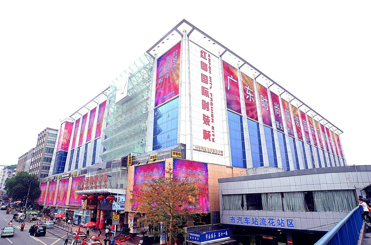 上海服装批发市场一手货源,老年服装尾货批发市场货源