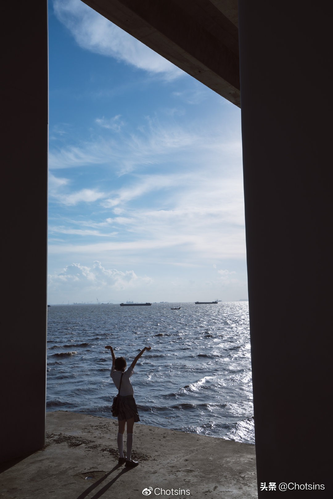 海边落日写真少女感,外景活力少女写真