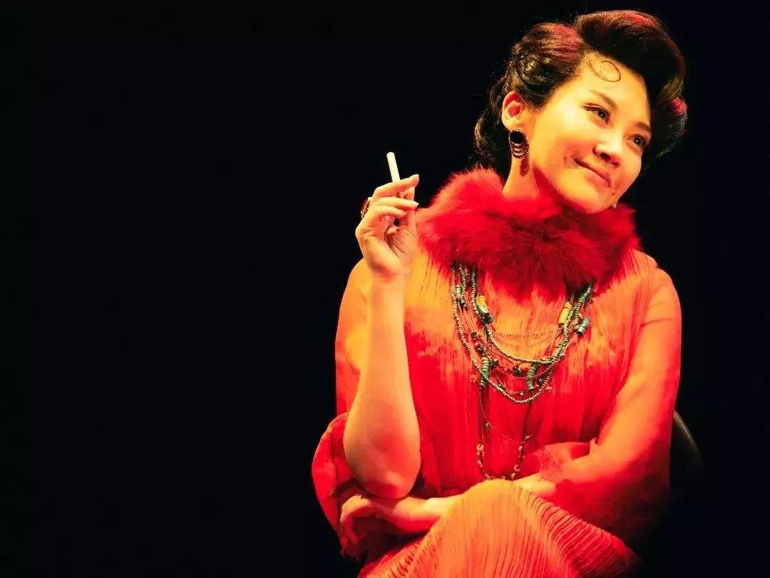 许晴50岁依然少女感满满,50岁的许晴拥有25岁的坦然