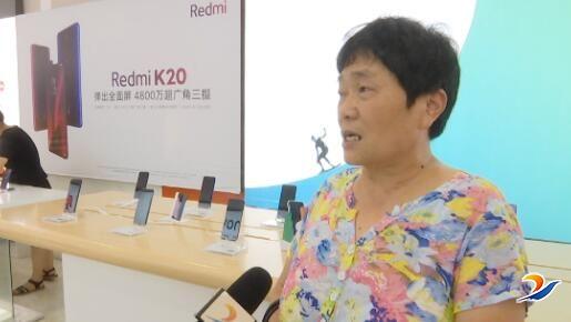 开学季　迎来电子产品销售热潮