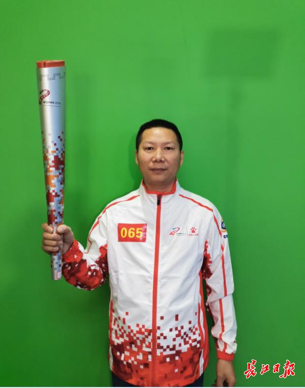 军运会火炬传递武警,军运会火炬传递走进联勤保障部队