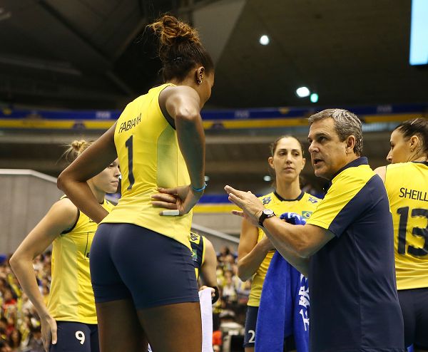 郎导谈女排阵容,女排半决赛郎导怎么打