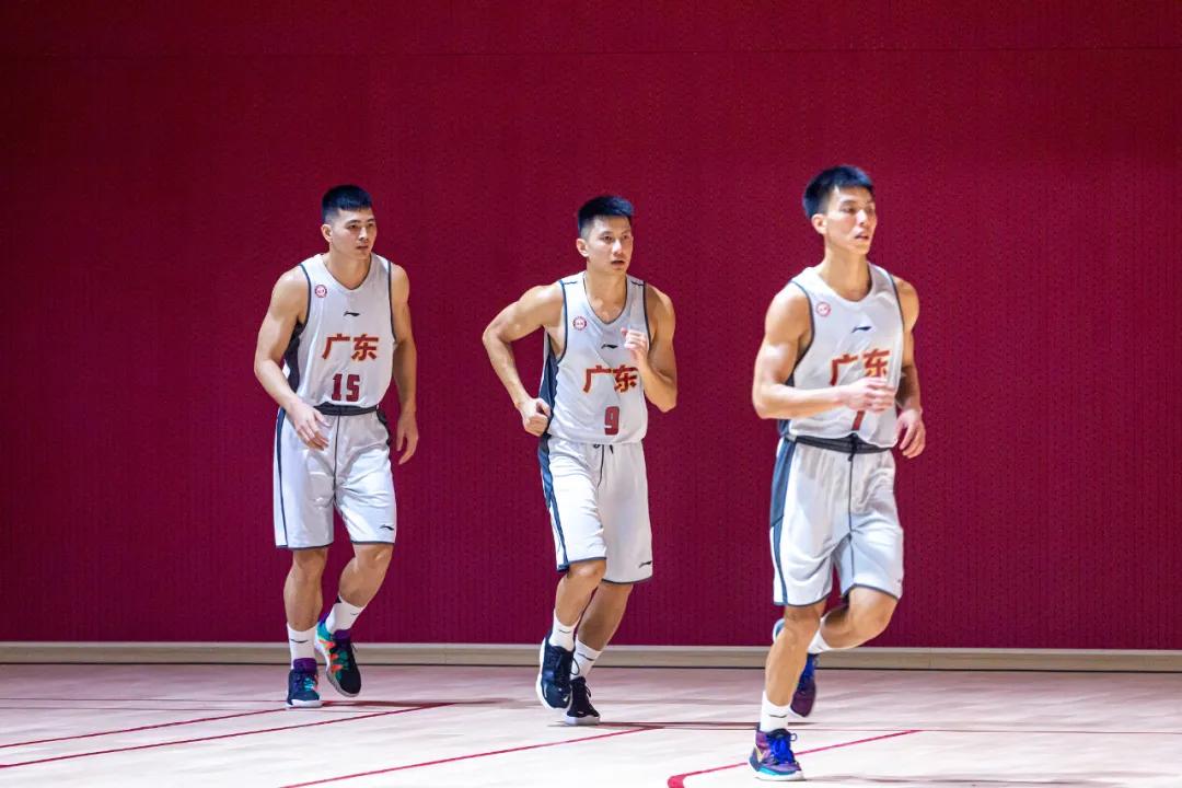 广东男篮最新消息陈国豪,广东男篮最新12人队员名单
