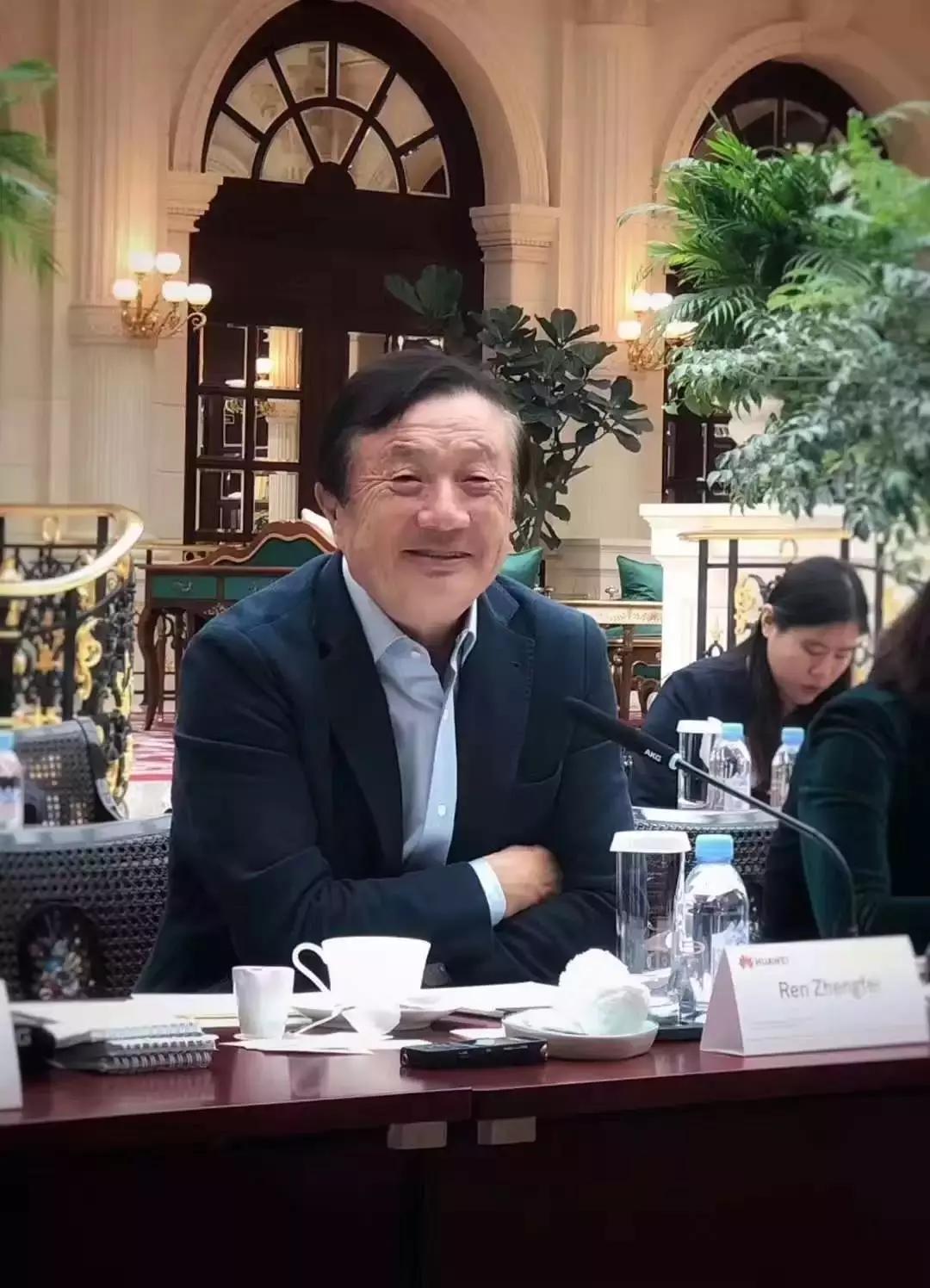 任正非、张近东、徐雷、陈明永这周都说的1个字-龙哥夜话4