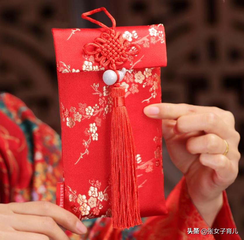 哥哥不给我发压岁钱,哥哥从来不给妹妹钱