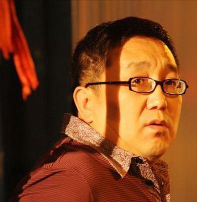 演员句号再婚娶小11岁妻子,演员句号的二婚妻子是谁