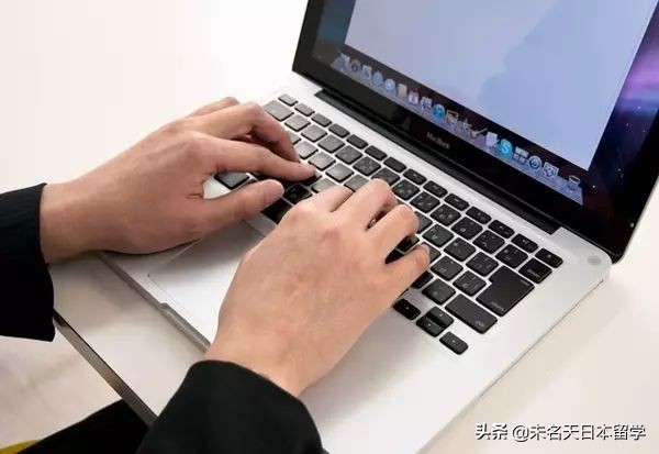 日本留学给教授带什么礼物,怎么给日本大学院教授发邮件