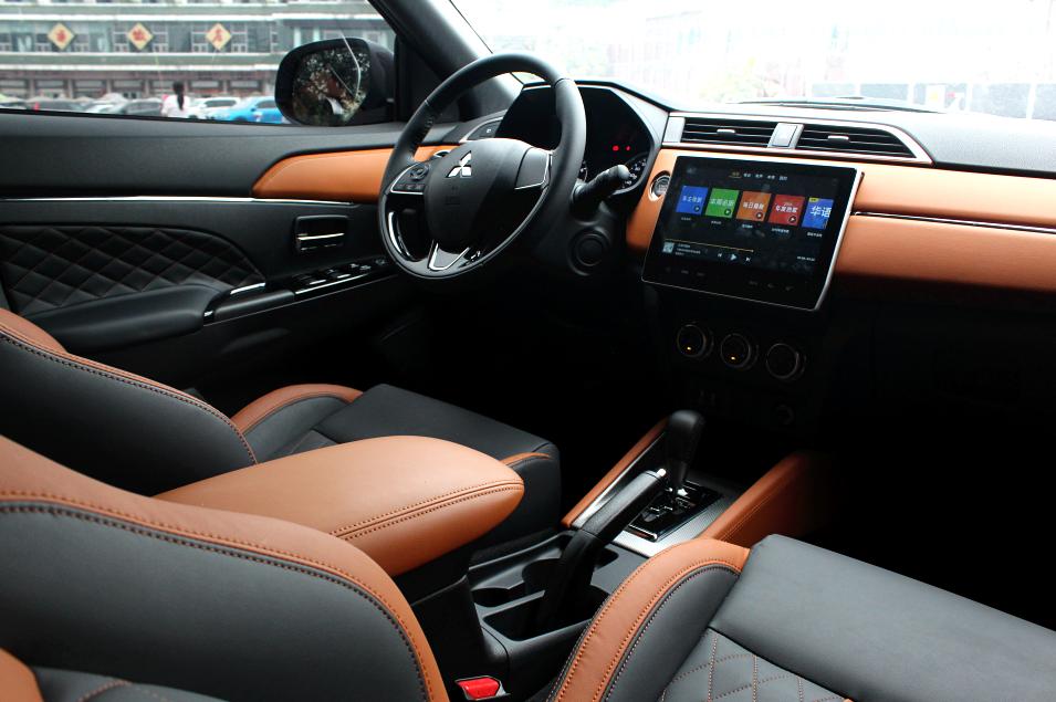 广汽三菱劲炫asx试驾视频,三菱劲炫asx高速试驾视频