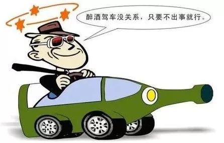 驾校学员酒后开车上路被交警查获,驾校教练酒驾被交警查获