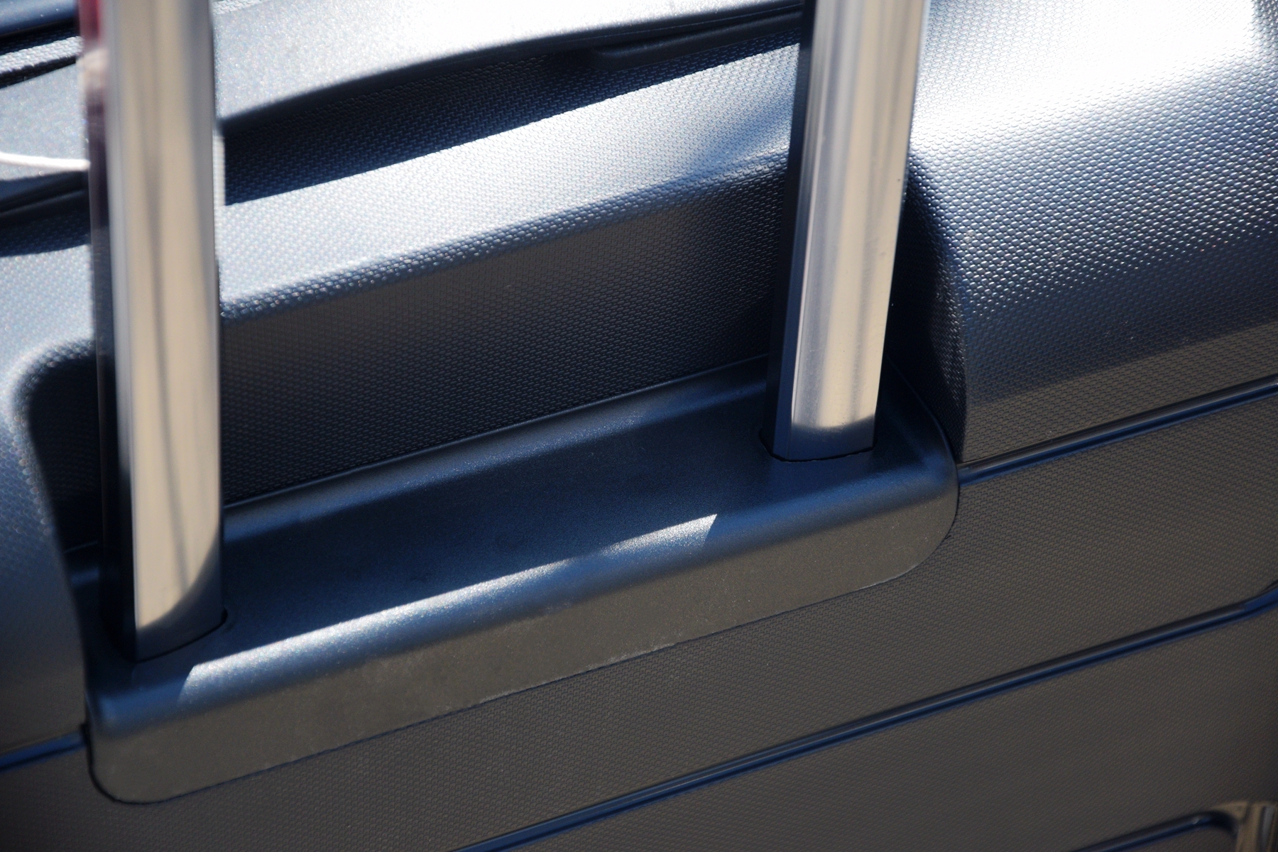 tsa密码锁行李箱推荐,tsa双层防爆拉链行李箱