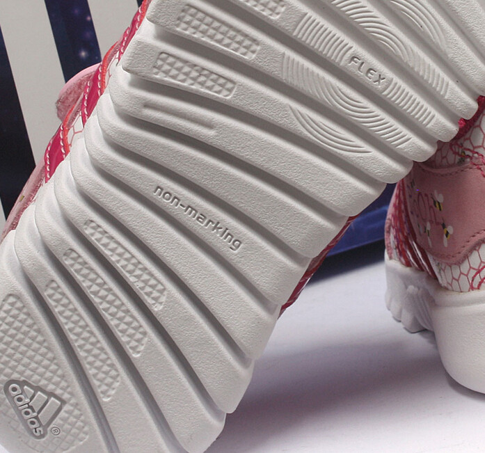 sneaker球鞋情报,接触球鞋和sneaker球鞋文化