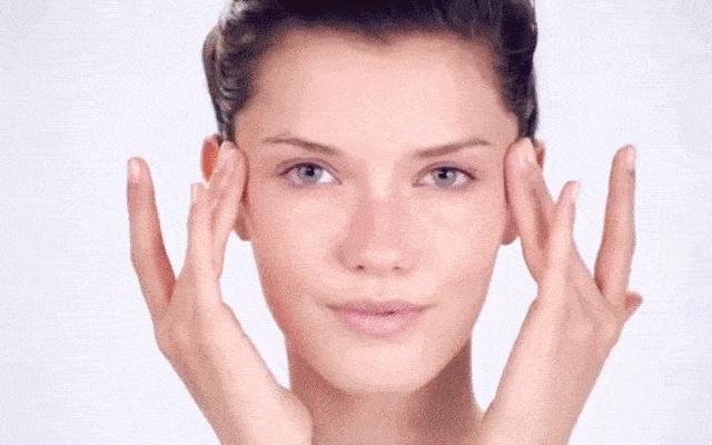 日系眼霜的功效与作用,给大家推荐一款超好用的眼霜