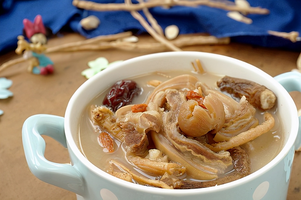 冬吃萝卜夏吃姜巧用生姜帮你解忧,冬吃萝卜夏吃姜胜过医生开良方