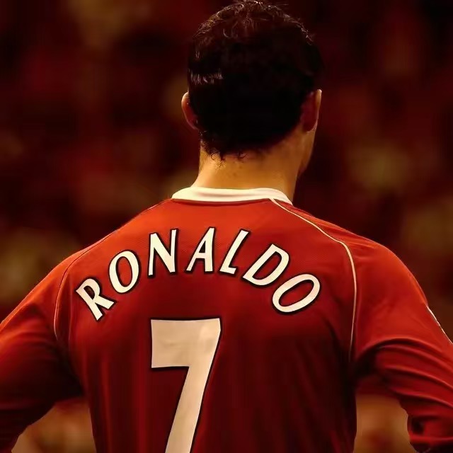 无死角踢足球,不会踢足球怎么不尴尬