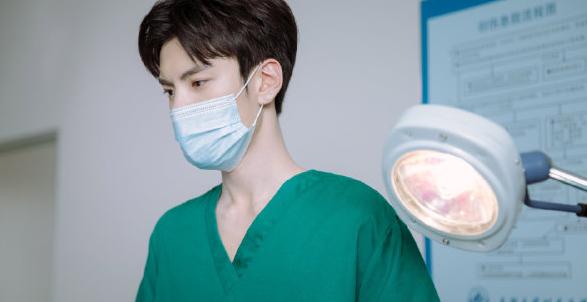 张雪迎毕雯珺墨白路透氛围感,张雪迎毕雯珺墨白免费在哪儿看