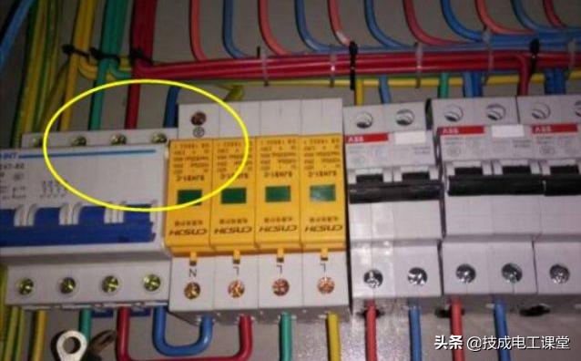 家里的漏保怎么接,家里一个漏保如何接线