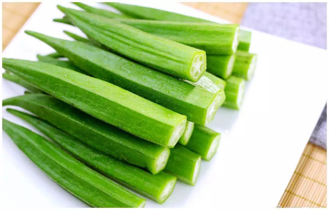 夫妻俩吃剩菜住进icu,夫妻吃小龙虾进icu