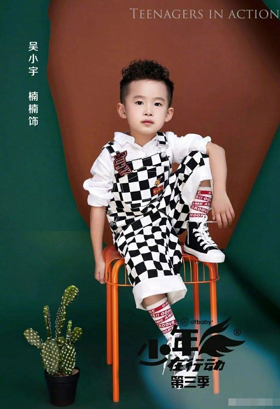 小孩父母双亡担起养家的重担,小小年纪就要扛起养家的重担