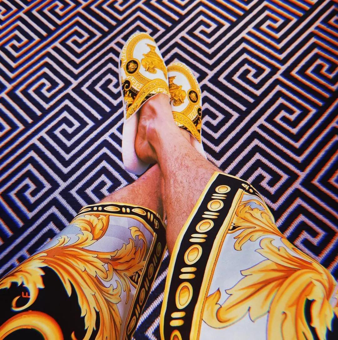 钱宁塔图姆健身,阿黛尔钱宁塔图姆视频