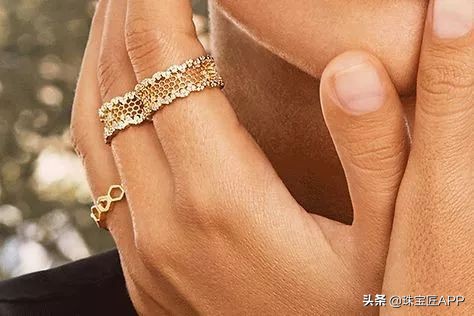 小蜜蜂珠宝是哪个品牌,蜜蜂标志是什么珠宝牌子