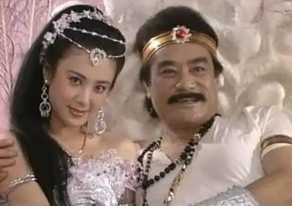 从灰姑娘逆袭成倾世皇妃的张丽华，貌若天仙却背上红颜祸水的骂名