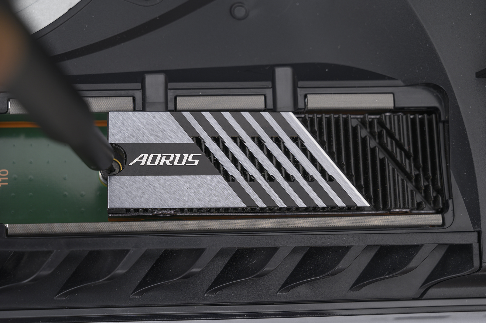 pcie3.04.0固态硬盘选择,pcie4.0ssd固态硬盘测评