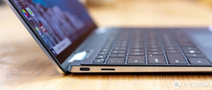 戴尔xps13-9310屏幕尺寸,dellxps13-7390没有人脸识别吗