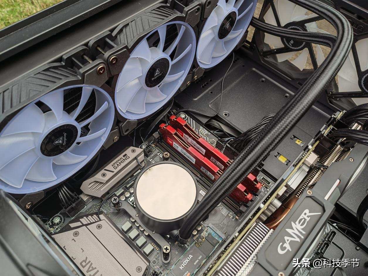 铠侠rc10ssd跑分,铠侠rc10固态硬盘散热片怎么装