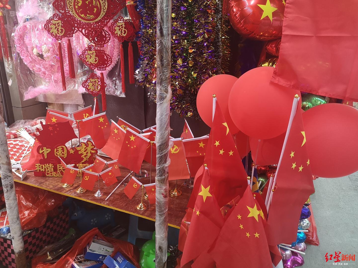 一家店一天卖几百块钱有必要开吗,一个店一天卖十几吨小龙虾