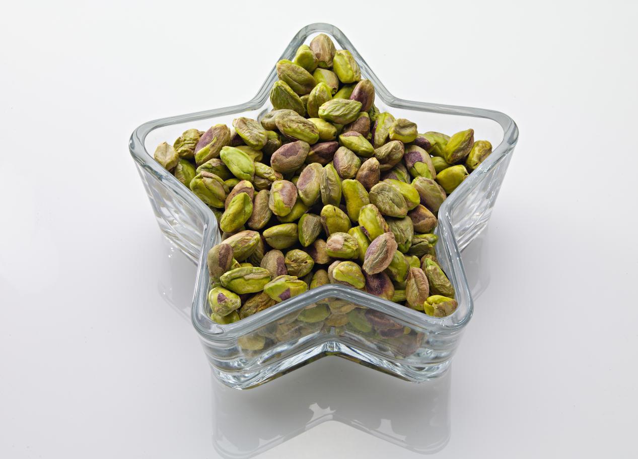 专业足球运动员饮食标准,足球运动员的饮食