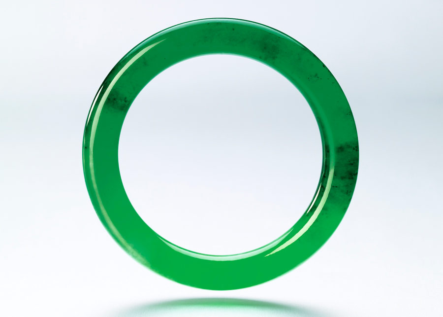 最贵最顶级帝王紫翡翠手镯和挂件,世界上最贵的翡翠手镯是哪一个