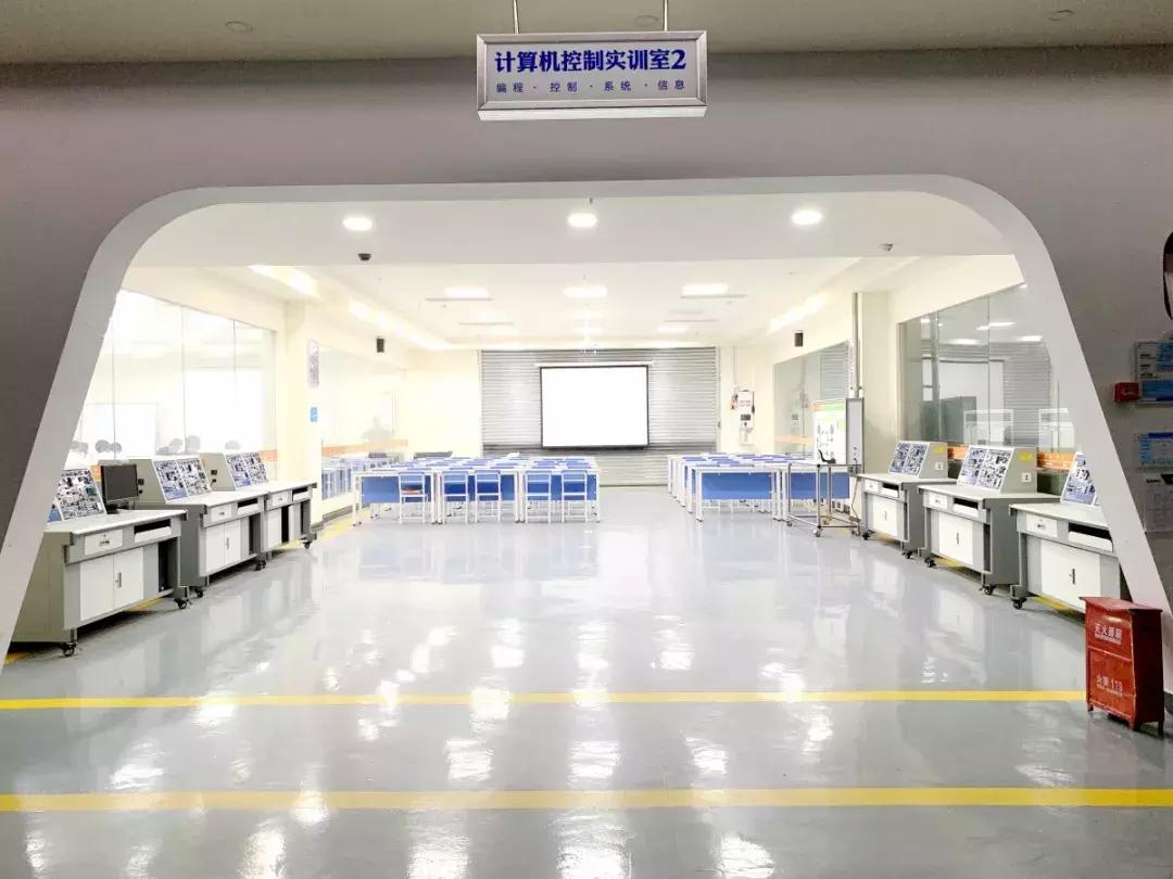 汽车专业实训室,汽车工程实训基地