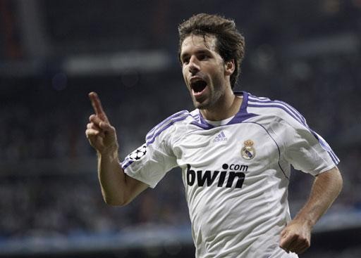 鲁德范尼斯特鲁伊远射集锦,鲁德范尼斯特鲁伊适合什么阵容