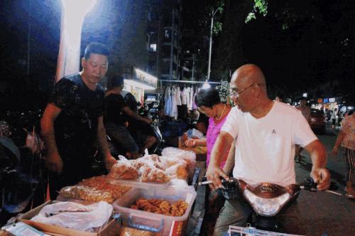 快看，这是魔幻字体的热闹江湖