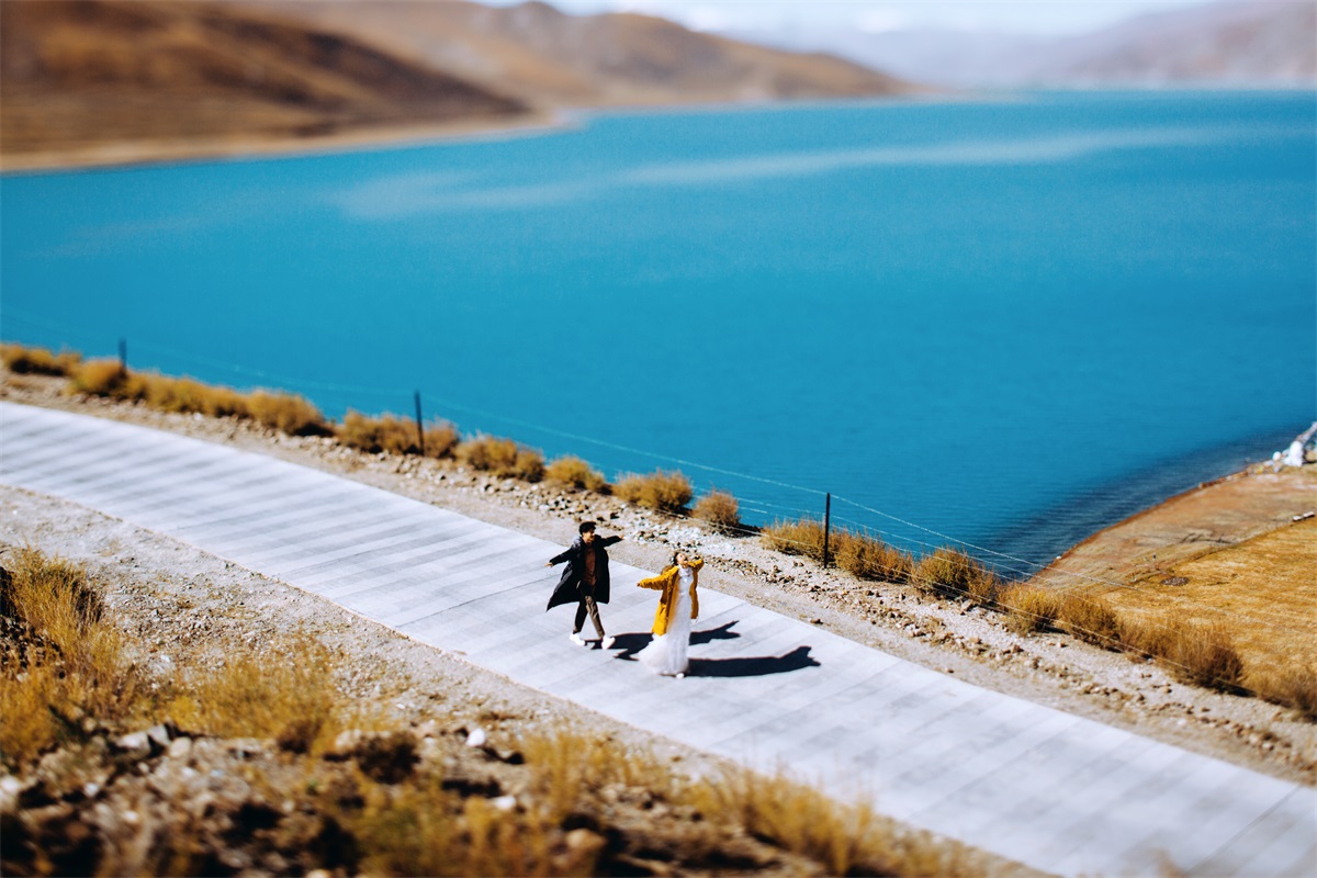 怎么在沙漠拍出仙气旅拍大片,高级感旅拍婚纱照拍摄经典推荐