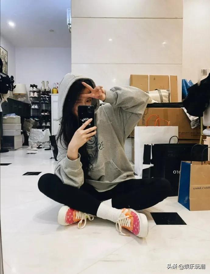 林允同款洞洞鞋,林允同款包头穆勒鞋