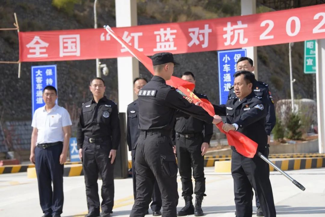 全国红蓝对抗缉毒实战大比武,云南缉毒比武真实视频