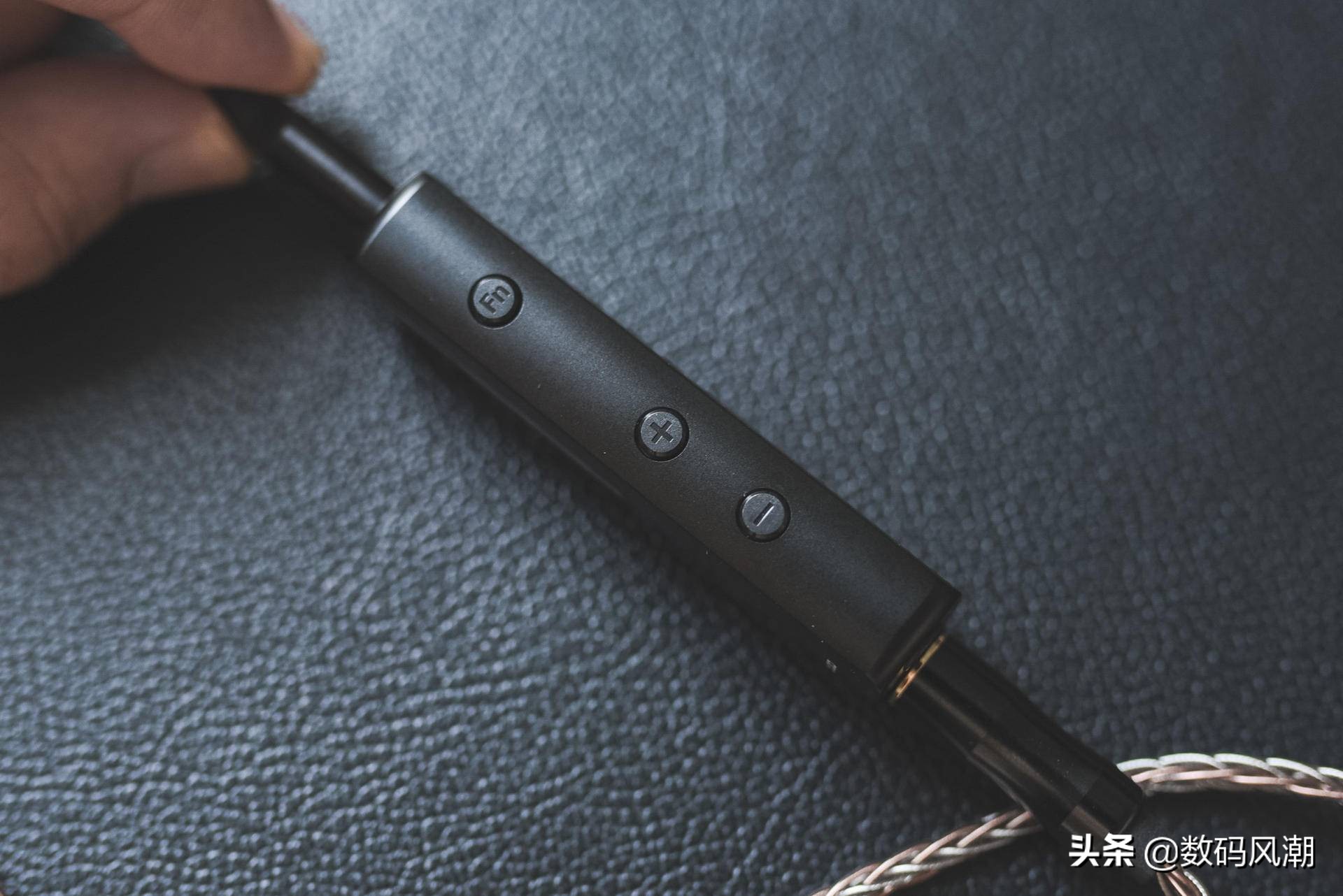 小尾巴终究进化成了小薯条！便携解码中的陌生脸——乐图PAWS1