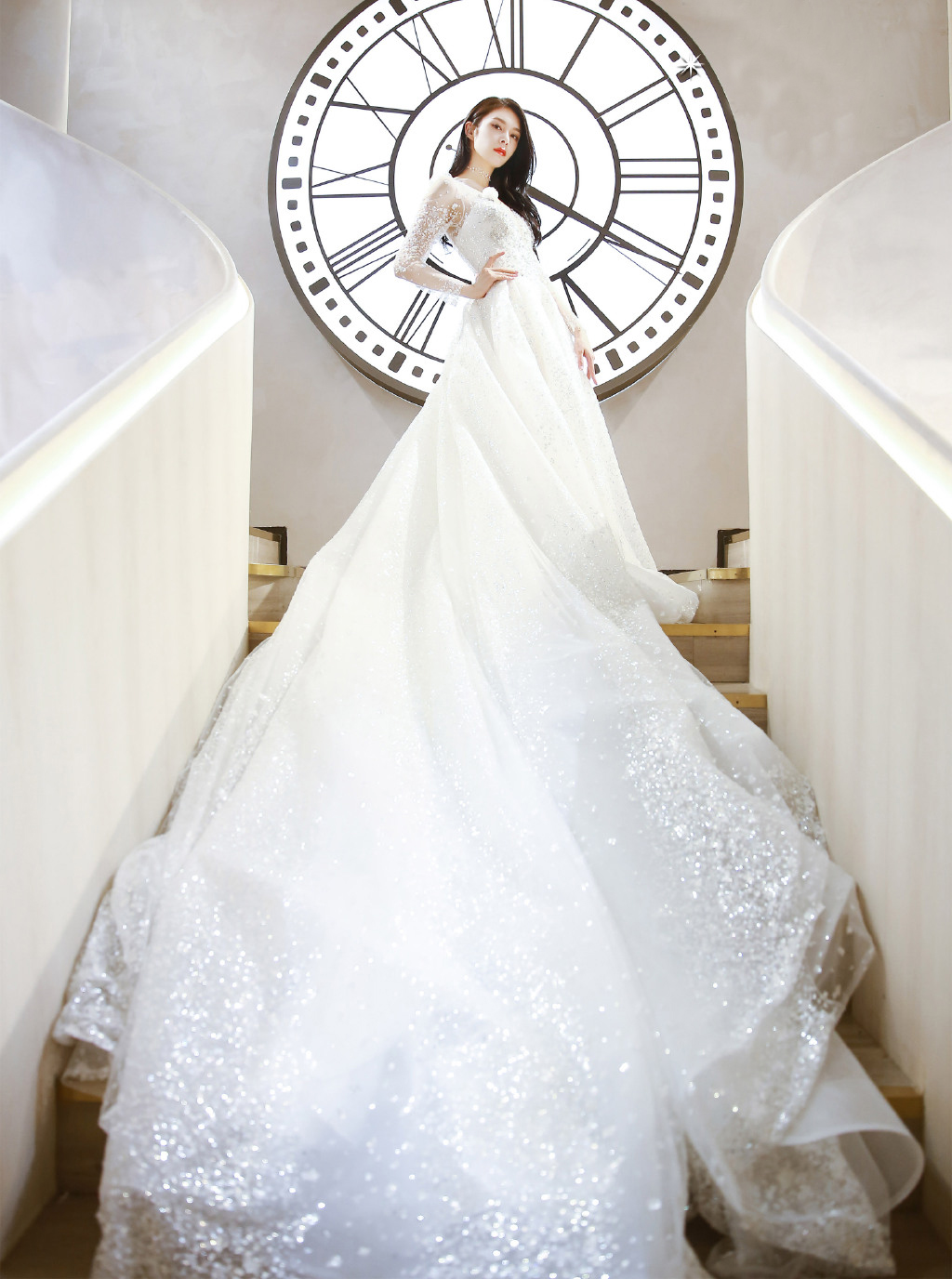 火箭少女杨超越衣服,火箭少女杨超越孟美岐