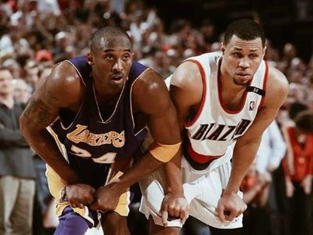 黄曼巴罗伊场均,黄曼巴罗伊最强nba怎么转身