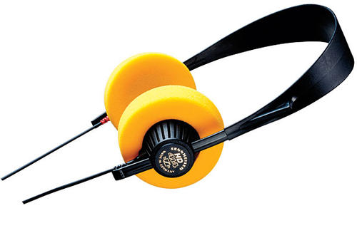 扛在肩上的耳机！现代耳机的那些老前辈