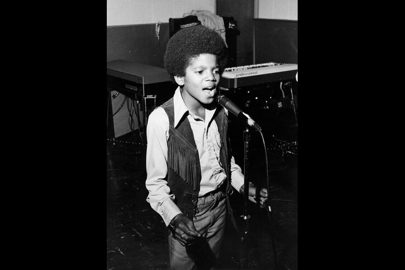 音乐之神迈克尔杰克逊,迈克尔杰克逊动感摇滚英文歌曲