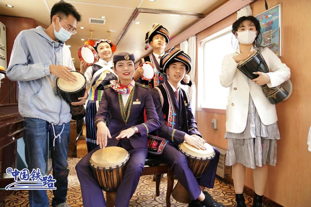 双层火车卧铺大床房西藏,双层火车卧铺大床房过夜