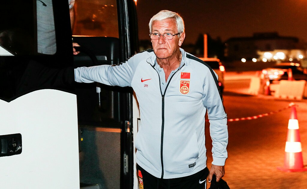 里皮满脸疲态，艾克森瞪大眼睛666，郑智、蒿俊闵并肩前行