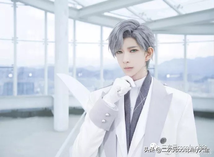 熊祁cos冰上的尤里图片,熊祁cos恋与制作人全员