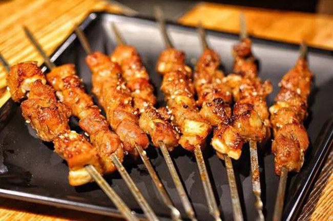 烤肉店用什么料烤那么香,烤肉店的肉怎么样才能嫩